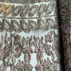 O bordado personalizado do ouro ata a tela decorativa frisada feito a mão do laço
