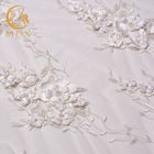 Largura branca do poliéster 135cm das telas 20% do laço das flores elegantes para vestidos de casamento